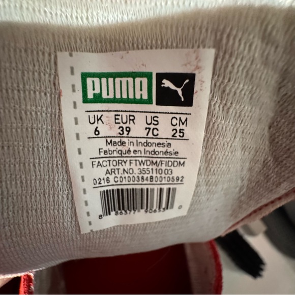 Puma Suede Jr. size 7y “high risk red”  LOOKS NEW - Picture 7 of 15